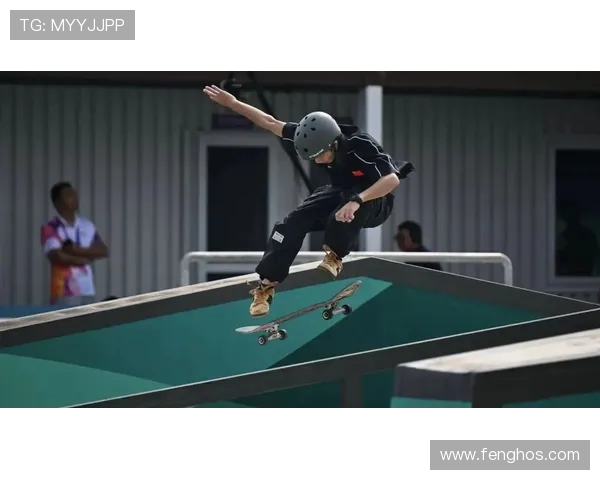 杨娜亲授滑板技巧与心得体会助你轻松掌握滑板运动的乐趣与挑战