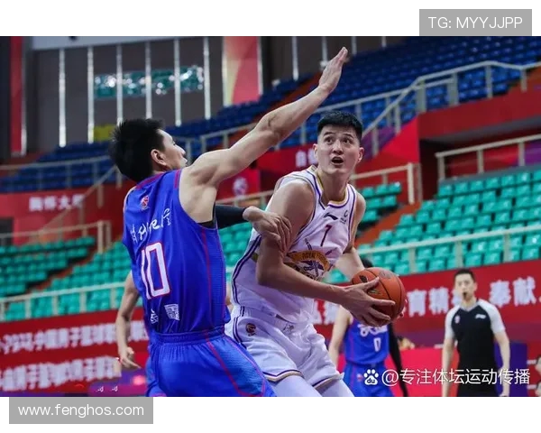 天津先行者主场激战强敌展现团队实力引燃新赛季篮球激情